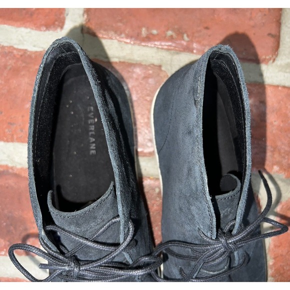 Everlane Black Suede Chukka Boots with Minimalist Design main image 4